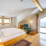 Heidi-alm Chalet Falkert