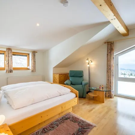 Heidi-alm Chalet Falkert